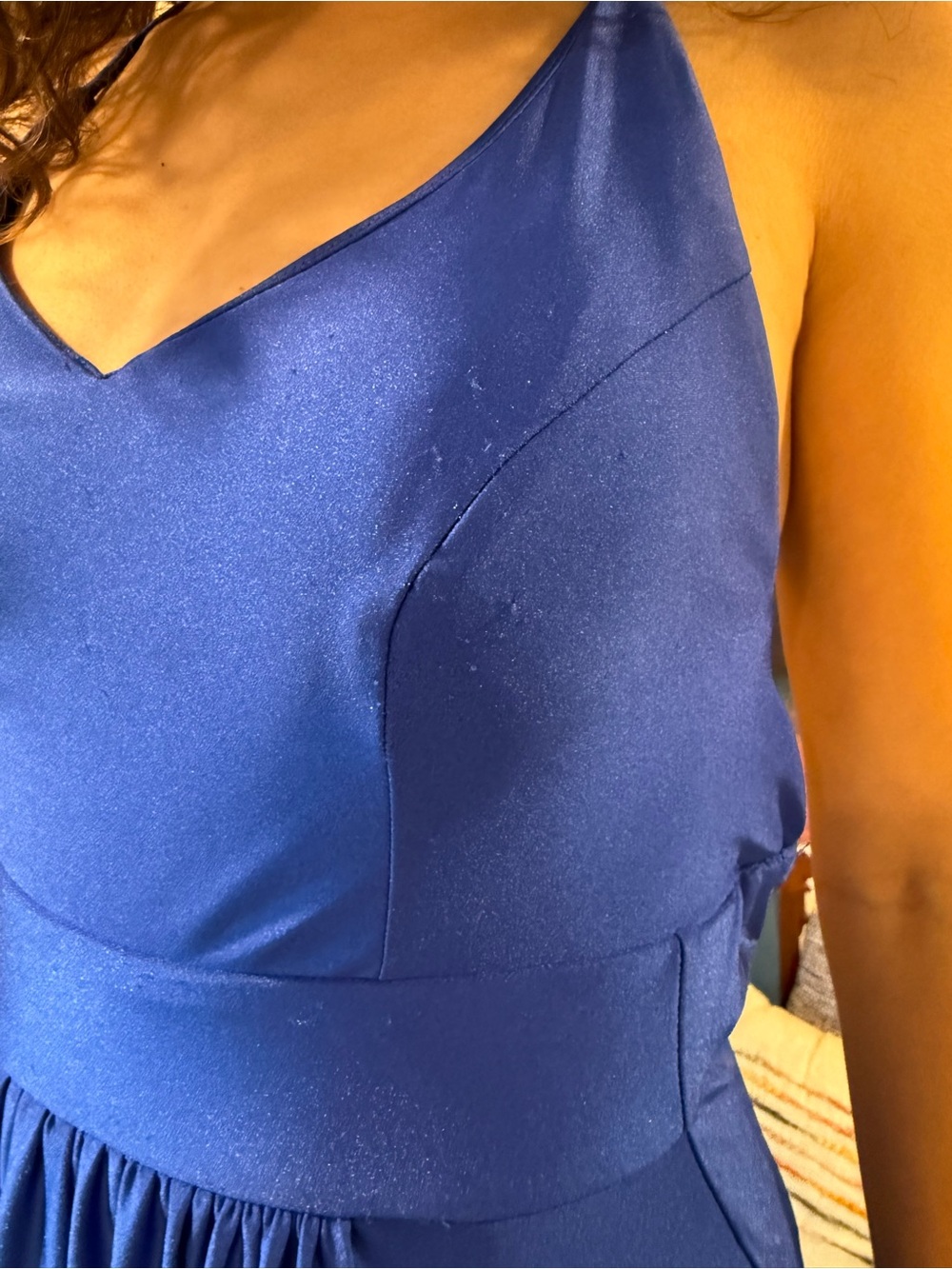 Elegant Royal Blue V-Neck Prom Gown with Pockets - Picture 5 of 6